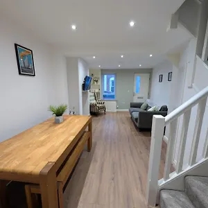 Little House On Lisburn Road Holiday home